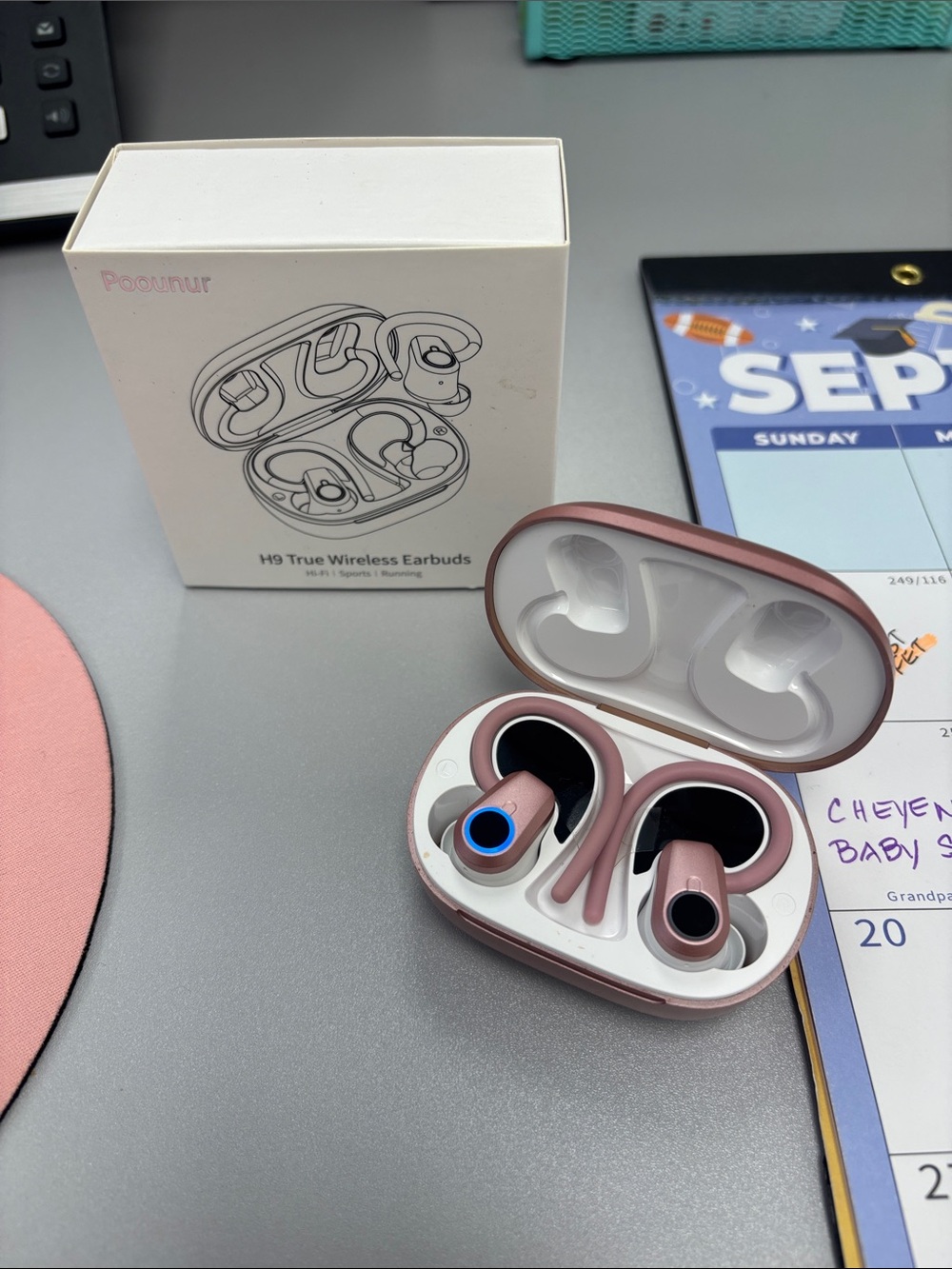H9 True Wireless Earbuds with Charging Case - Rose Gold